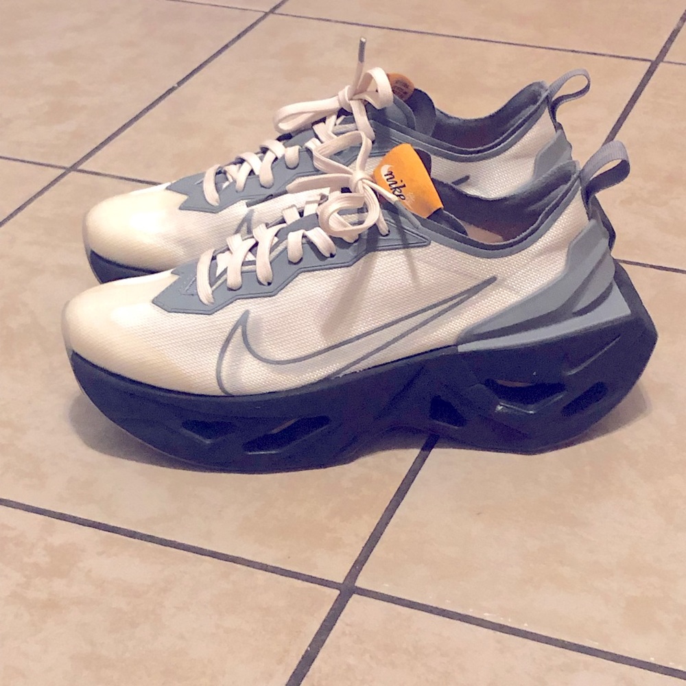 Wmns Nike zoom x vista grind